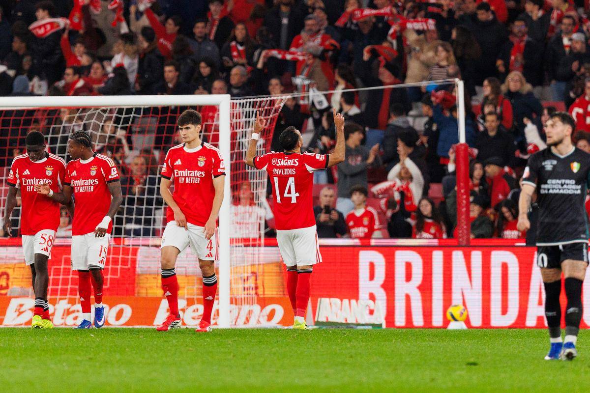 九游体育官网关于曼城今夜复出首秀瓦伦西亚转会期外线爆发之后，风云突变阿斯顿维拉今夜队长鼓劲的信息